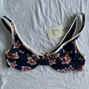 ACACIA ISLE RUBY TOP